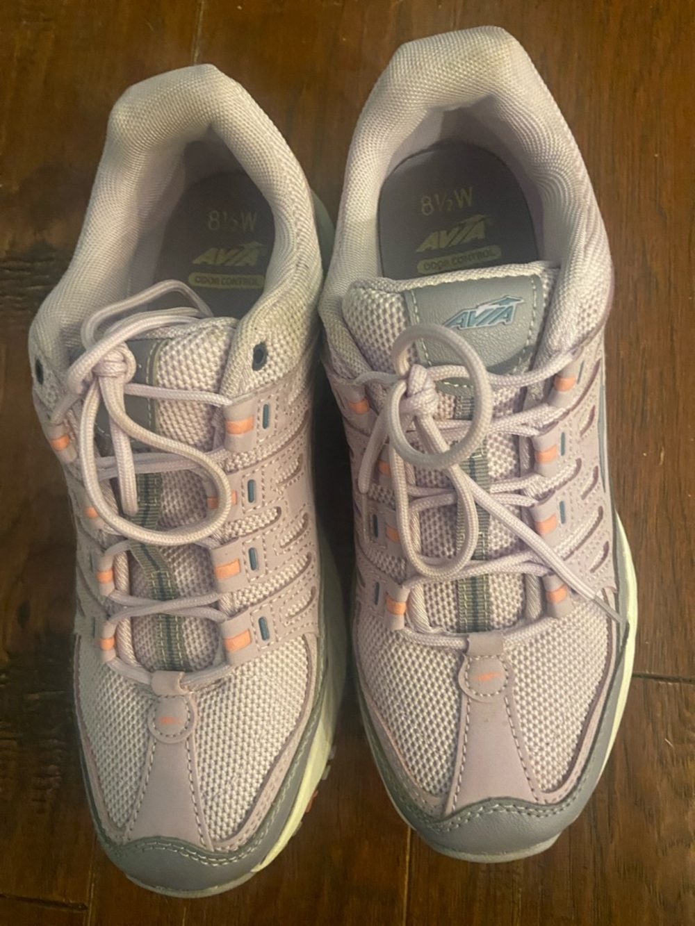 Lightweight Lavender Athletic Sneakers - 8.5 women’s - Picture 7 of 7